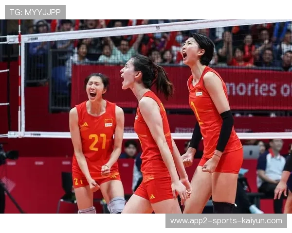 中国女排调整攻展现强势得分，力争再创辉煌