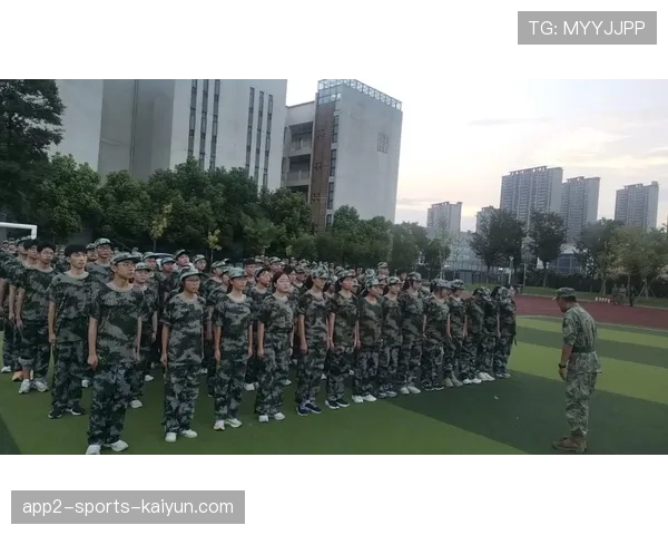 军训献血得假说引担忧 校方回应：自愿为本，军训抽血